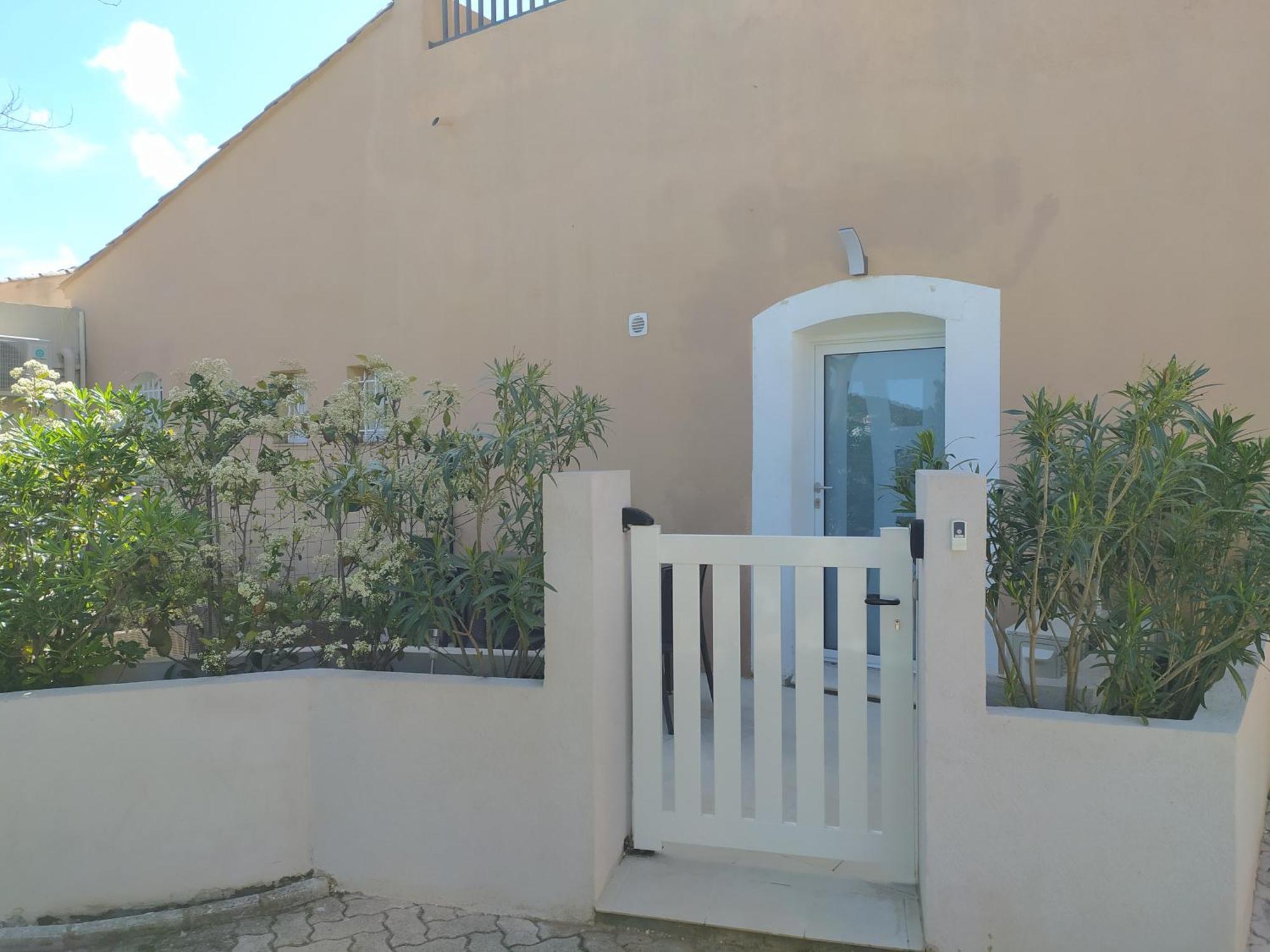 Vacance Location Mer Piscine Var Sud Terrasse Les Issambres Kültér fotó